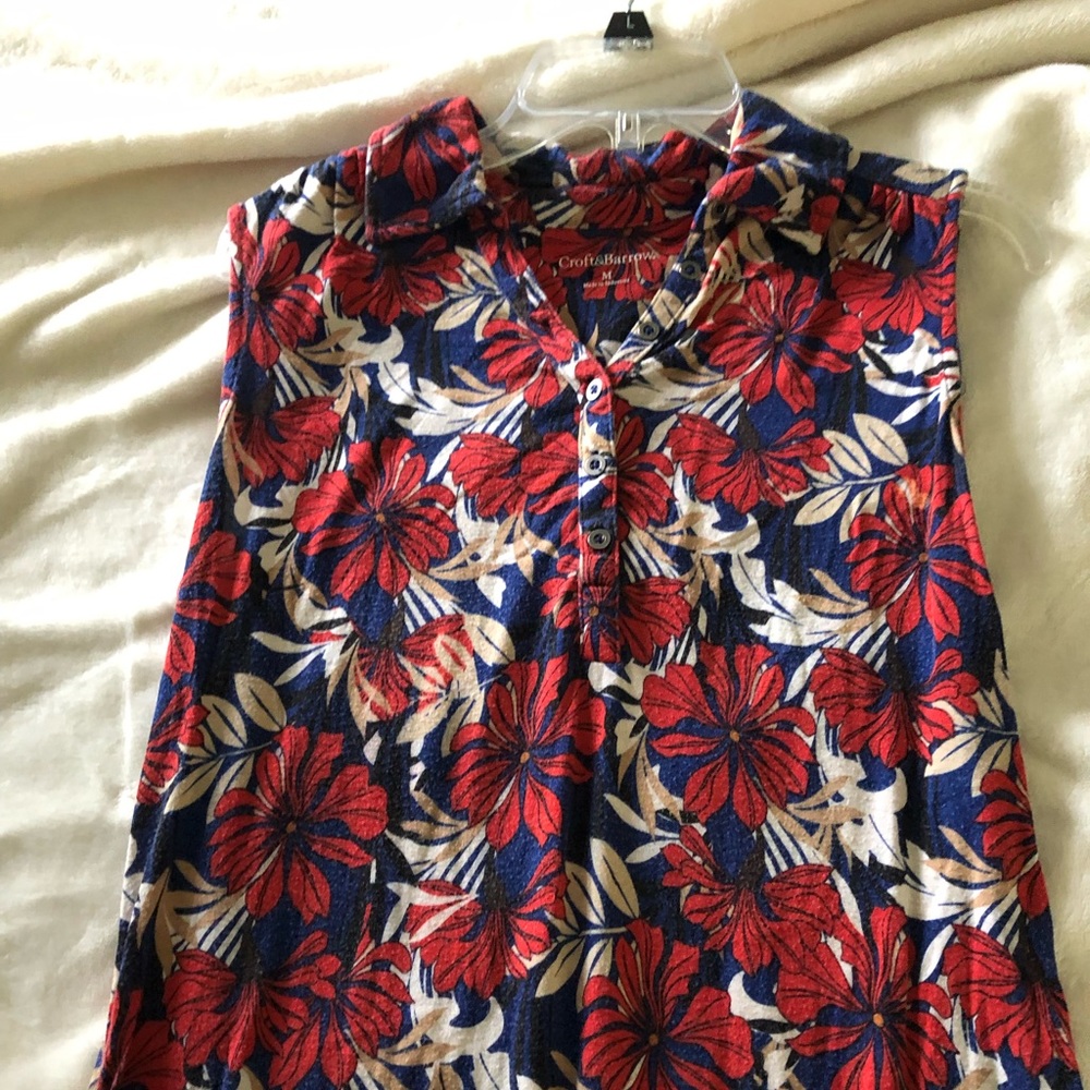 Sleeveless top